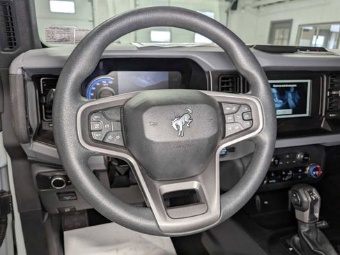 Used 2023 Ford Bronco 4-Door image 38
