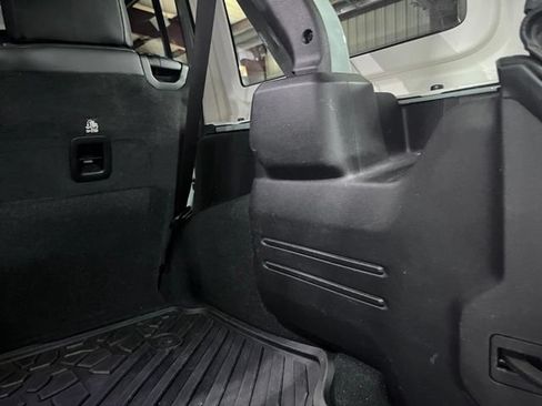 Used 2024 Jeep Wrangler Unlimited Sahara w/ Dual Top Group AWD/4WD image 6