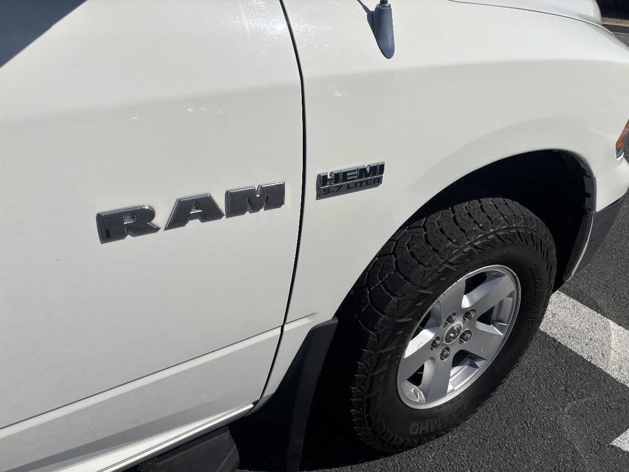 Used 2009 Dodge Ram 1500 Truck SLT w/ Light Group AWD/4WD image 9