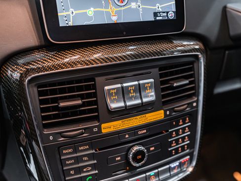 Used 2018 Mercedes-Benz G 550 Squared image 16