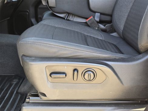 Used 2021 Chevrolet Silverado 3500 LT image 27