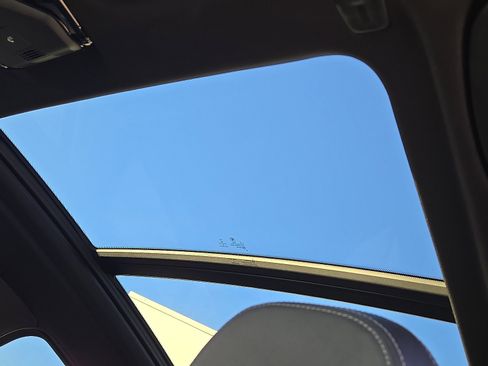 Used 2018 BMW X3 M40i image 15