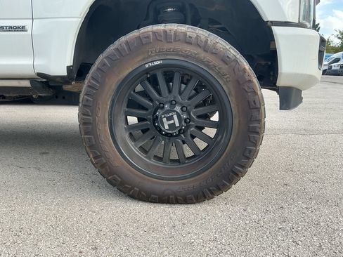 Used 2021 Ford F350 Limited w/ FX4 Off-Road Package AWD/4WD image 15