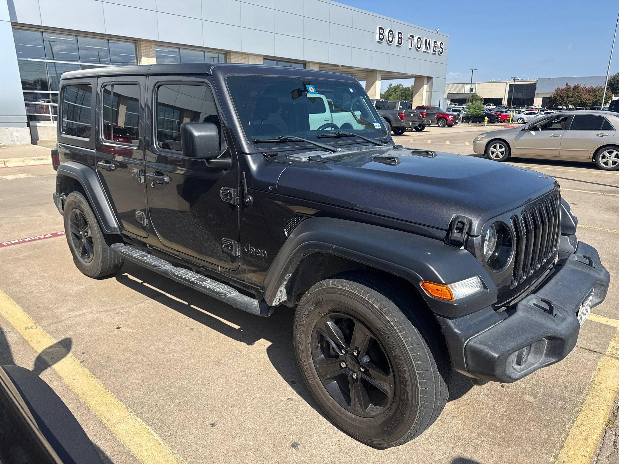Used 2020 Jeep Wrangler Unlimited Sport AWD/4WD image 3