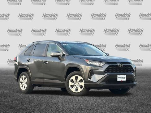 Used 2019 Toyota RAV4 LE image 2
