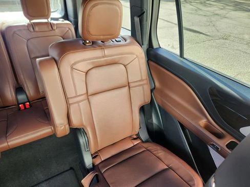 New 2026 Lincoln Aviator Reserve w/ Luxury Package image 15