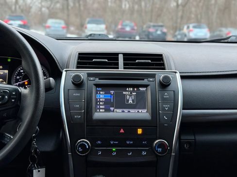 Used 2017 Toyota Camry LE image 15