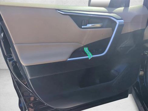 Certified 2025 Toyota RAV4 XLE image 17