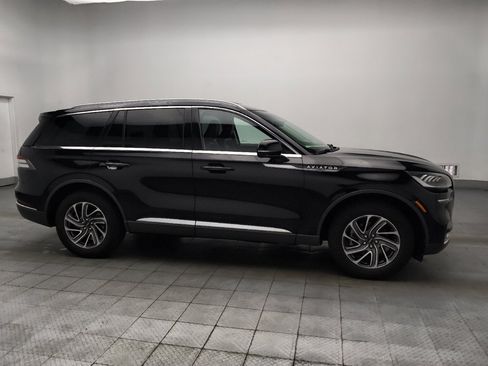 Used 2022 Lincoln Aviator AWD image 11
