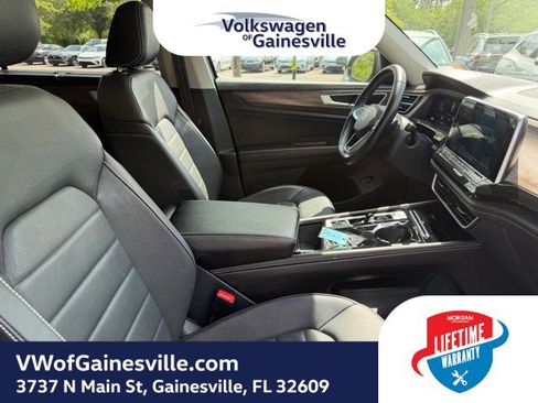 Certified 2025 Volkswagen Atlas SEL AWD/4WD image 9