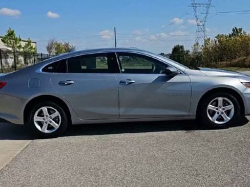 Used 2024 Chevrolet Malibu LT FWD image 9