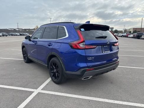 Used 2023 Honda CR-V Sport image 3