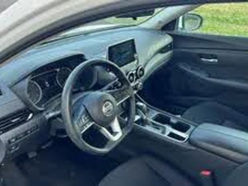 Used 2023 Nissan Sentra SV w/ All-Weather Package FWD image 8
