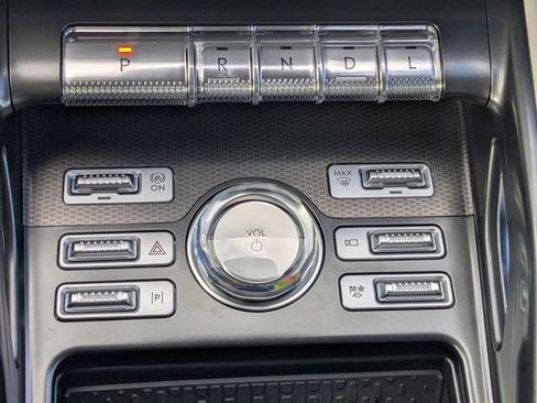 New 2026 Lincoln Nautilus Premier image 19