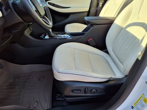 Used 2024 Buick Encore GX Avenir image 21