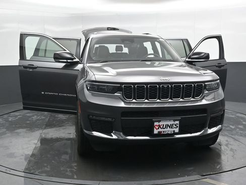 Used 2024 Jeep Grand Cherokee L Limited w/ Luxury Tech Group II AWD/4WD image 48