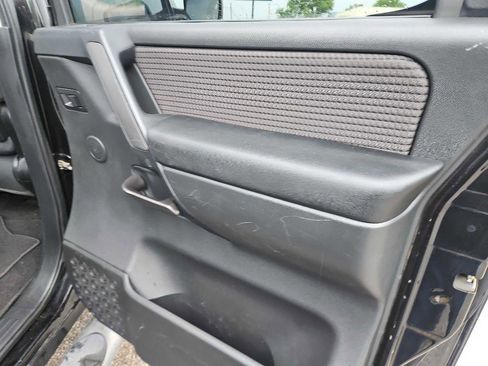 Used 2013 Nissan Titan SV w/ SV Value Truck Pkg AWD/4WD image 29