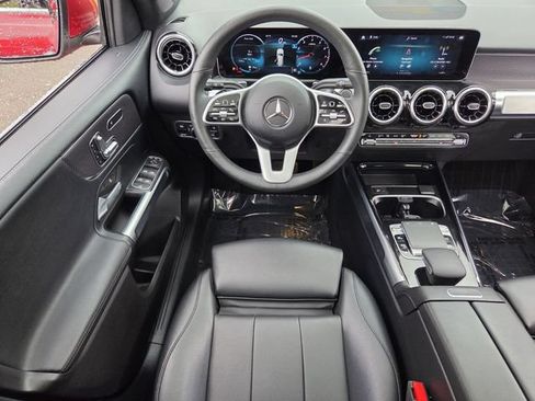 Used 2020 Mercedes-Benz GLB 250 4MATIC image 13