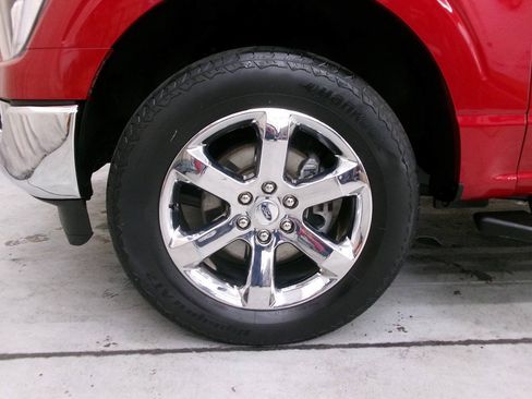 Used 2021 Ford F150 XLT w/ Equipment Group 302A High AWD/4WD image 3