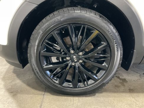 Used 2020 Kia Telluride SX image 11