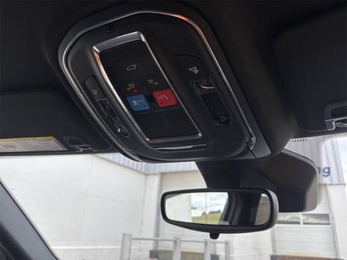 New 2025 Jeep Grand Cherokee Laredo w/ Luxury Tech Group I image 21