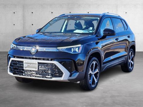 New 2025 Volkswagen Taos SEL image 24