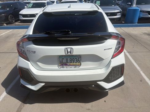 Used 2017 Honda Civic Sport image 16