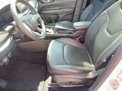 Used 2023 Jeep Compass High Altitude AWD/4WD image 16