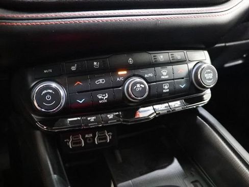 Used 2023 Dodge Durango R/T AWD/4WD image 30