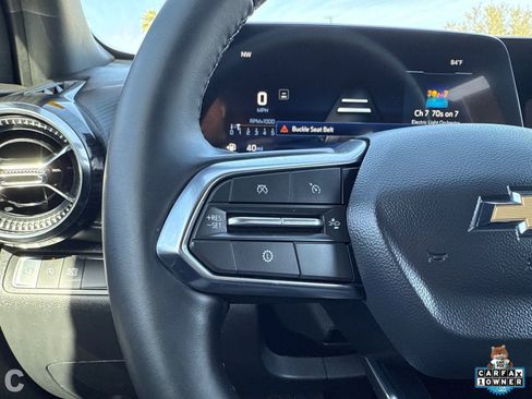 Used 2026 Chevrolet Equinox LT image 25