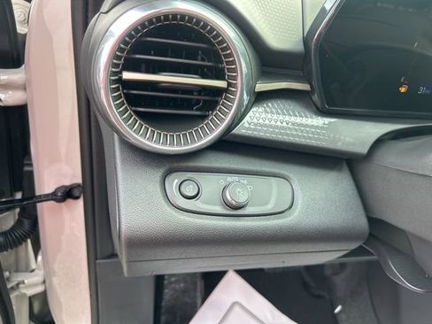 New 2026 Chevrolet Trax ACTIV w/ Driver Confidence Package image 17