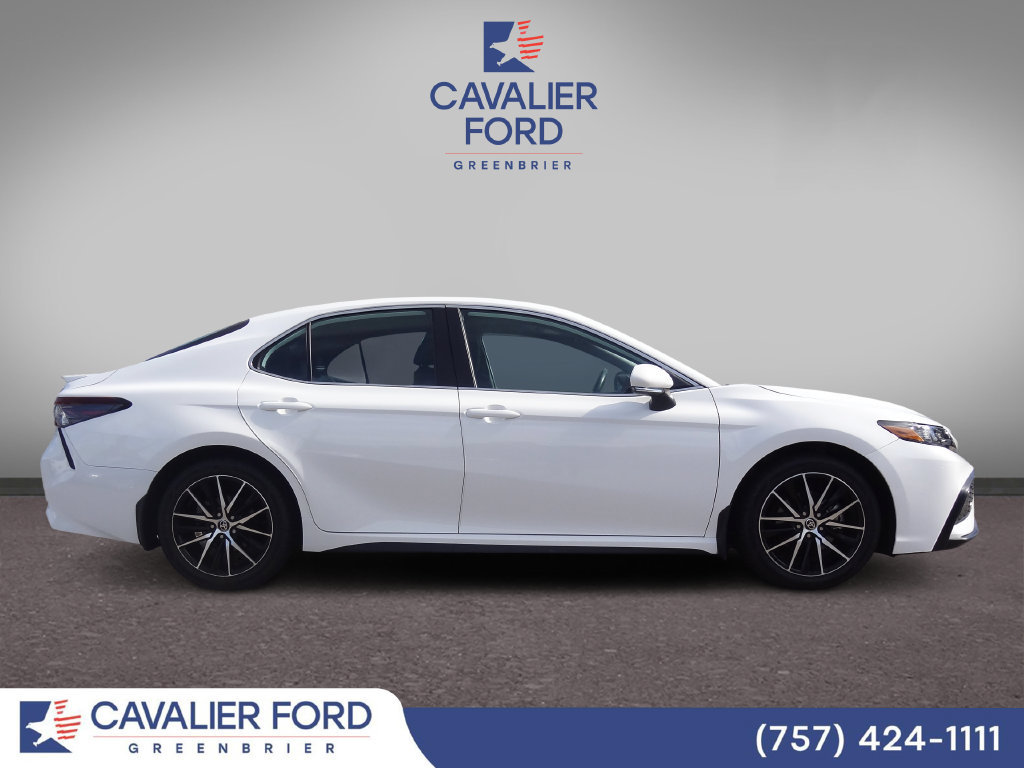 Used 2024 Toyota Camry SE w/ Blackout Package (TMS) FWD image 2