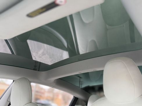 Used 2022 Tesla Model 3 Long Range image 50