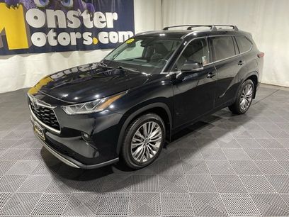 Used 2021 Toyota Highlander Platinum