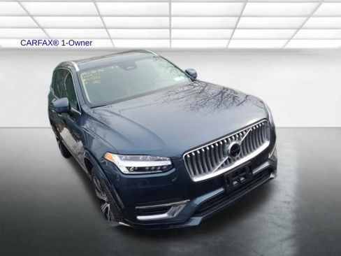 Certified 2024 Volvo XC90 T8 Plus w/ Protection Package Premier image 15