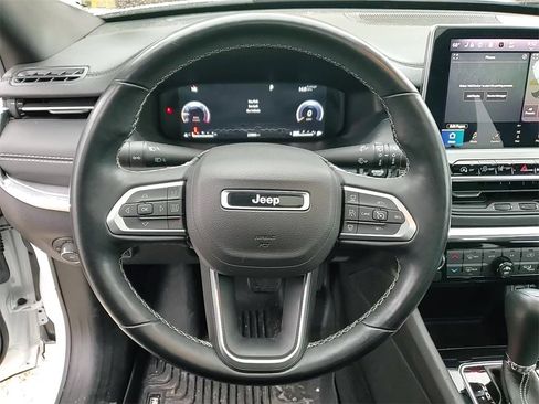 Used 2022 Jeep Compass High Altitude image 13