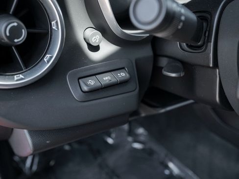 Used 2016 Chevrolet Camaro SS RWD image 31
