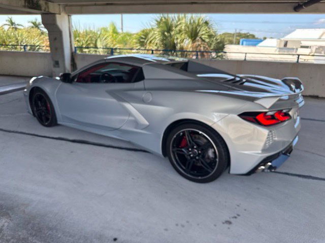 Used 2021 Chevrolet Corvette Stingray Premium Conv w/ Z51 Performance Package RWD image 15