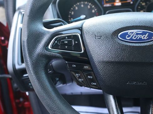 Used 2017 Ford Focus SEL image 24