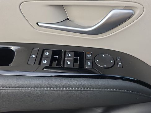 New 2025 Hyundai Tucson Limited image 38