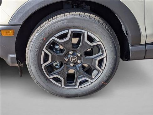 New 2025 Ford Bronco Sport Outer Banks w/ Outer Banks Tech Package+ image 10