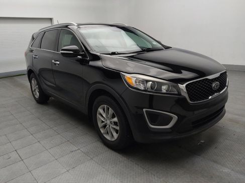 Used 2017 Kia Sorento LX image 13