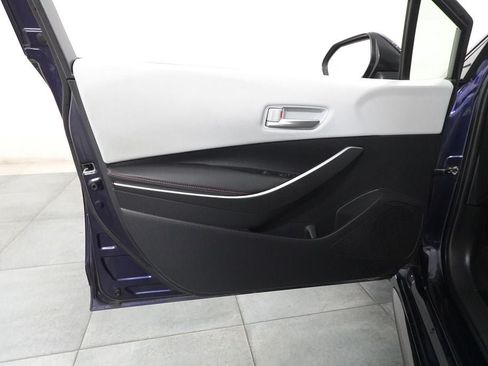 Used 2023 Toyota Corolla SE FWD image 9