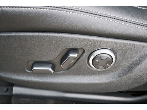 Used 2026 Genesis GV70 2.5T AWD/4WD image 30