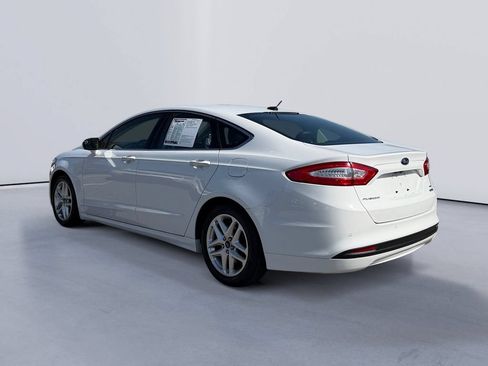 Used 2015 Ford Fusion SE w/ Equipment Group 202A FWD image 5