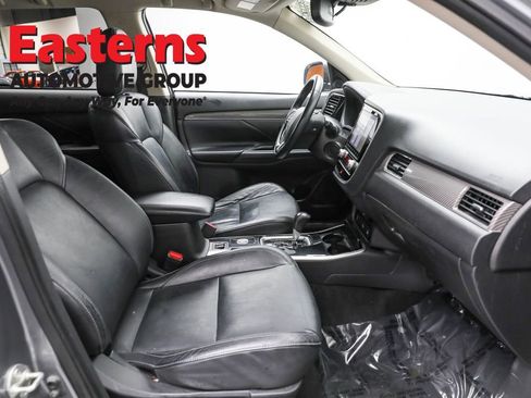 Used 2020 Mitsubishi Outlander SEL image 22