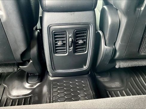 Used 2020 Dodge Durango SXT w/ 3rd Row Seating Group image 11