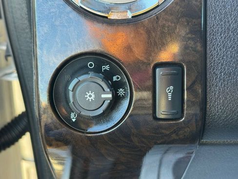 Used 2013 Ford F250 Platinum w/ FX4 Off Road Pkg image 29