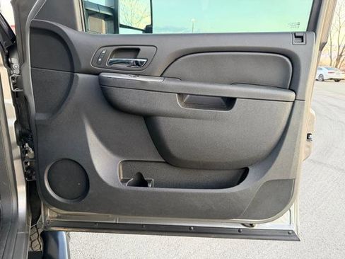Used 2013 Chevrolet Silverado 2500 LTZ w/ LTZ Plus Package image 28
