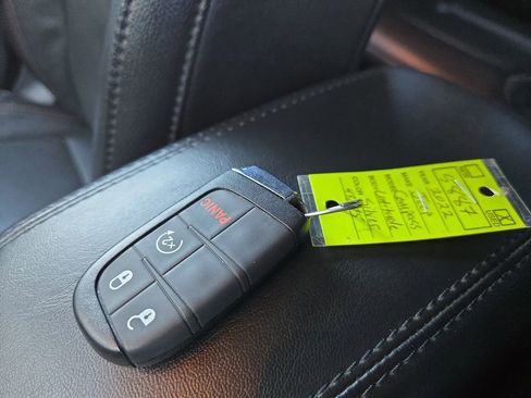 Used 2022 Jeep Compass Latitude image 28